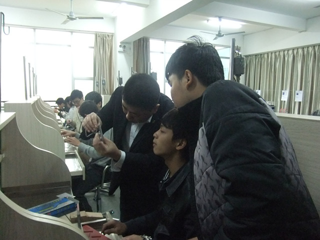 珠寶專業(yè)實(shí)訓(xùn)課程開啟工學(xué)結(jié)合新篇章，初步成效顯著