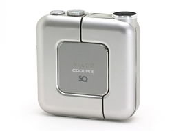 尼康Coolpix SQ數碼相機 方形鏡頭的復古回潮